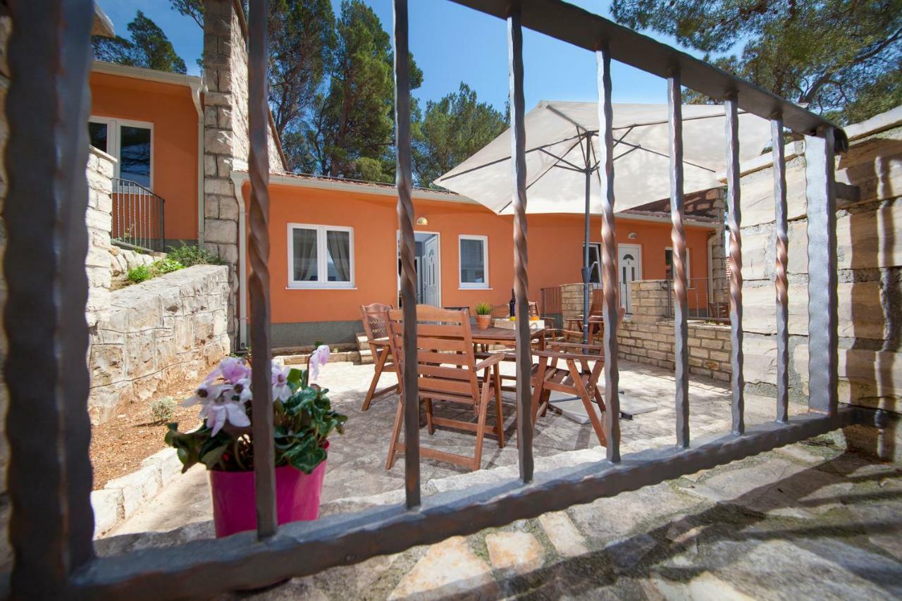 Apartments And Mobile Homes Makarska Ngoại thất bức ảnh