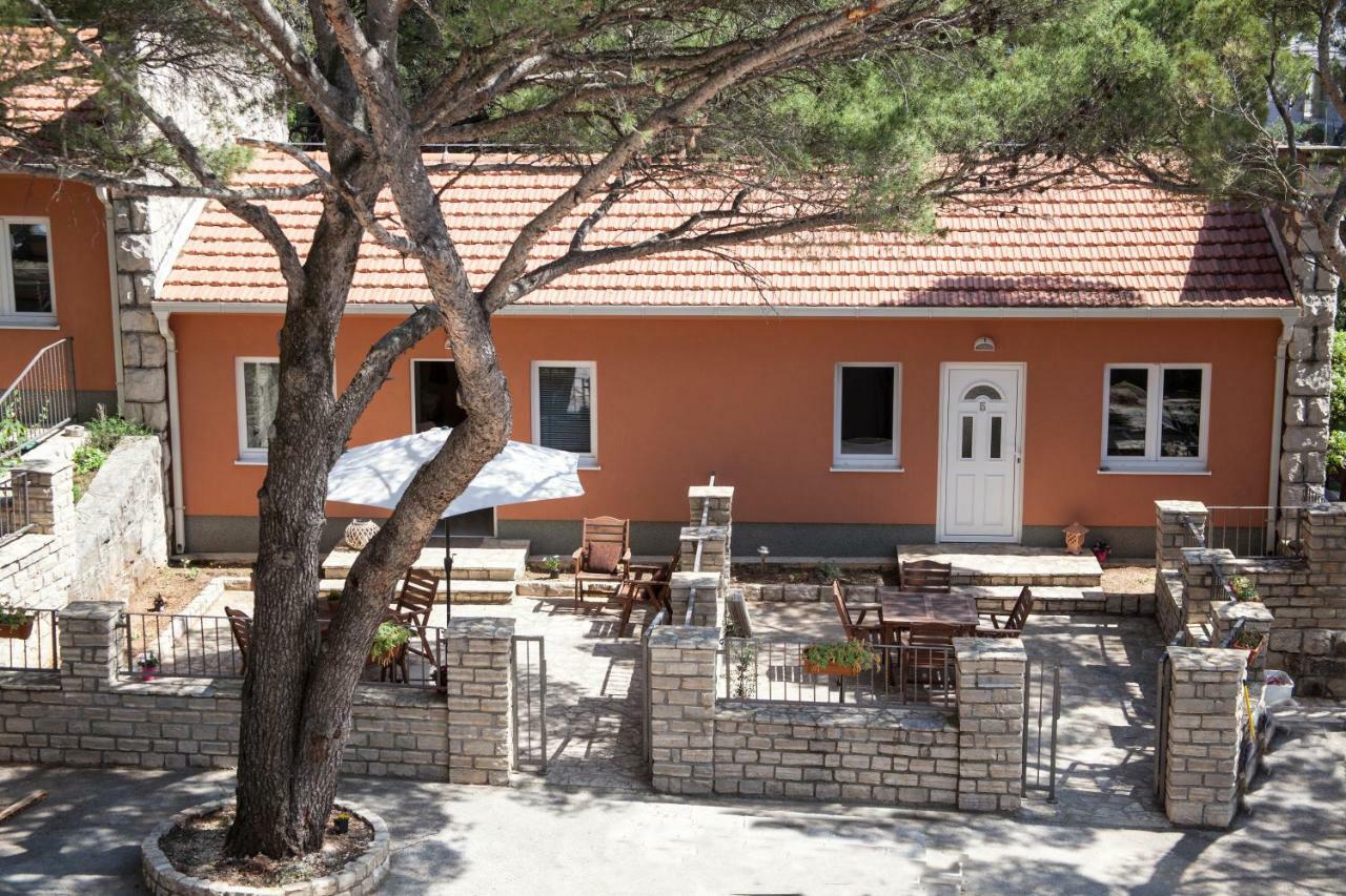 Apartments And Mobile Homes Makarska Ngoại thất bức ảnh