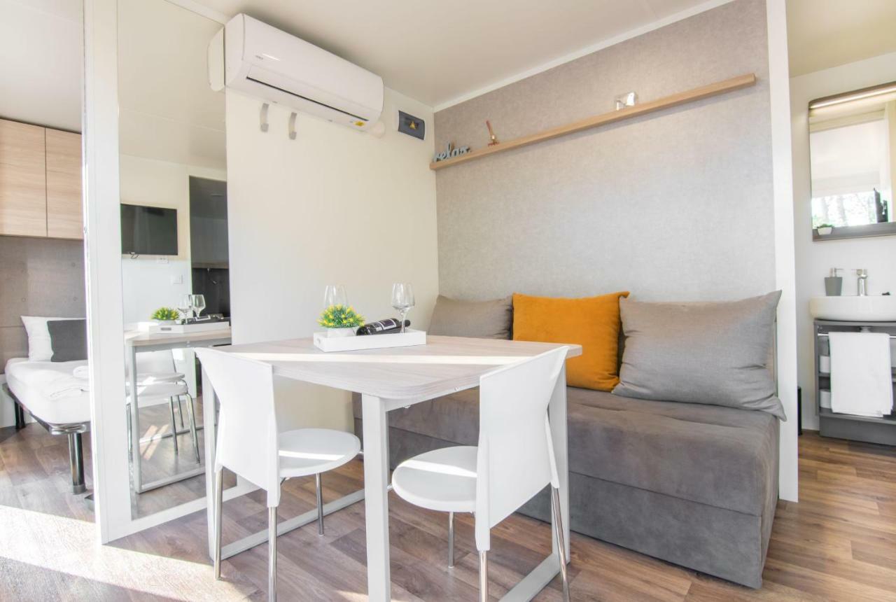 Apartments And Mobile Homes Makarska Ngoại thất bức ảnh
