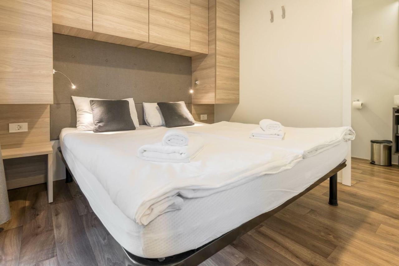 Apartments And Mobile Homes Makarska Ngoại thất bức ảnh