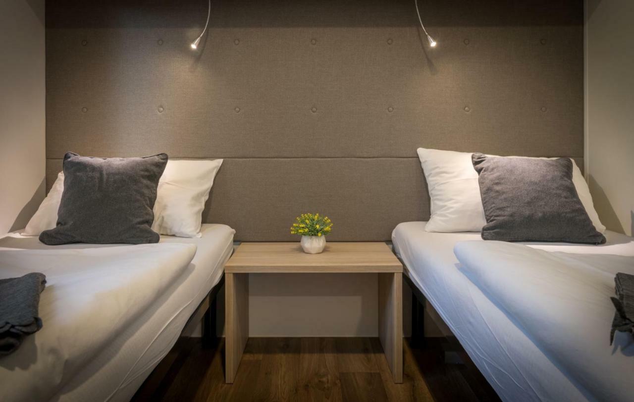 Apartments And Mobile Homes Makarska Ngoại thất bức ảnh