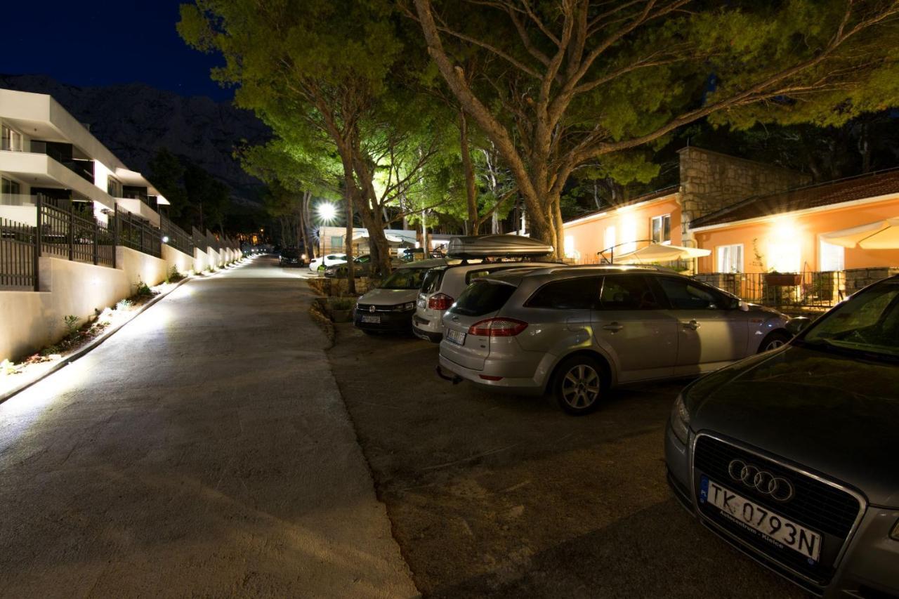 Apartments And Mobile Homes Makarska Ngoại thất bức ảnh