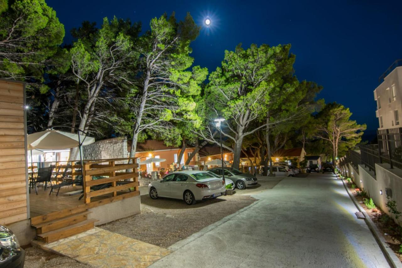 Apartments And Mobile Homes Makarska Ngoại thất bức ảnh